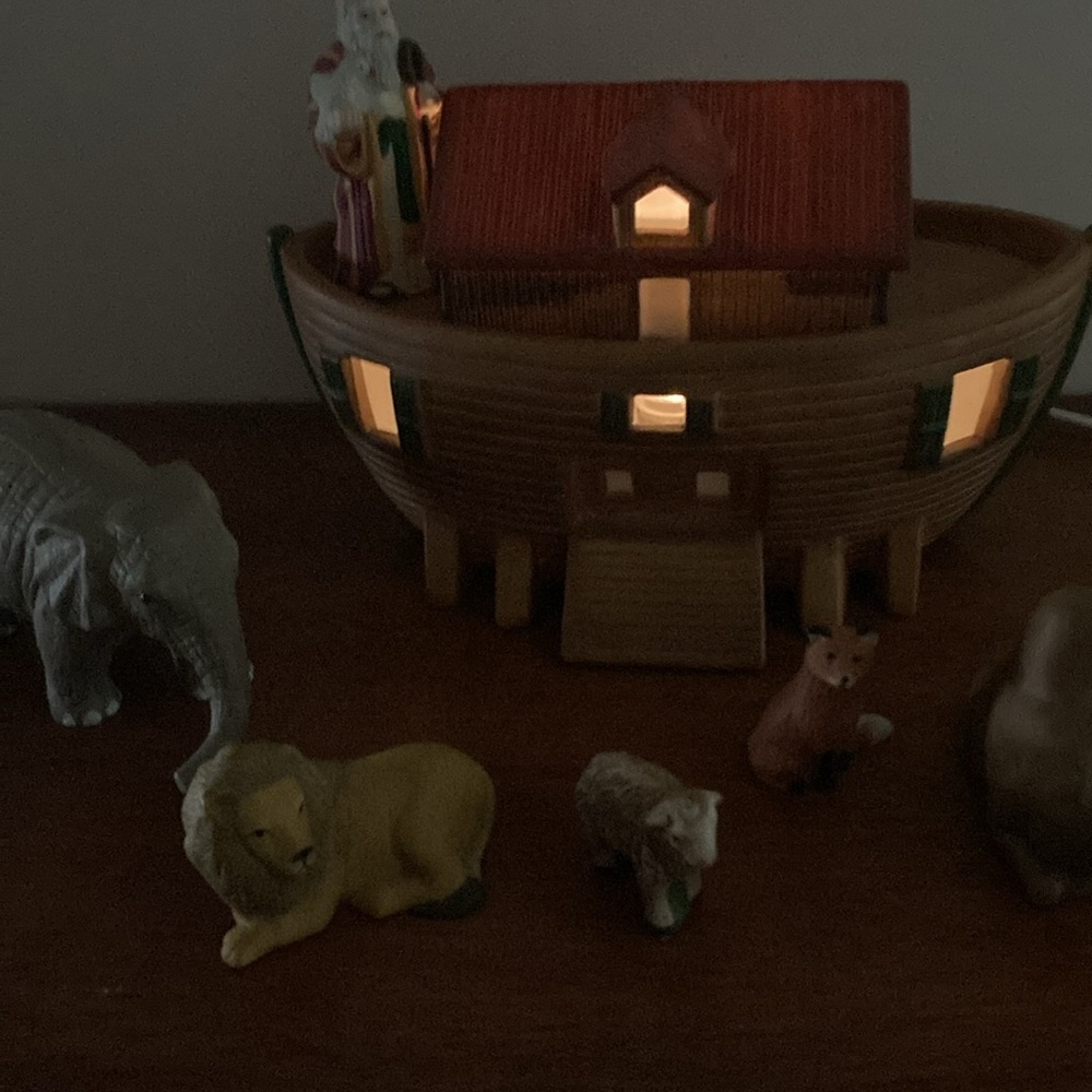 Noah’s Ark night lite with figurines 1998 works vintage - Picture 8 of 10